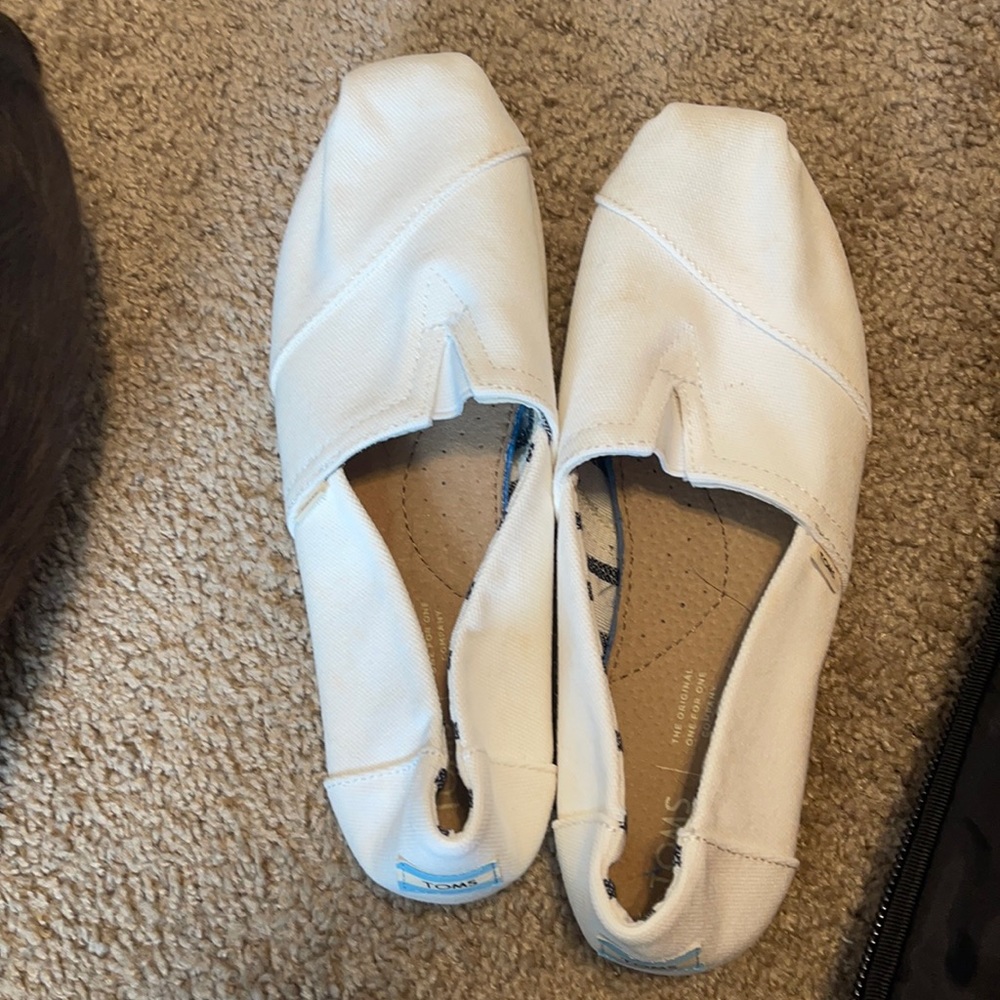 White Toms